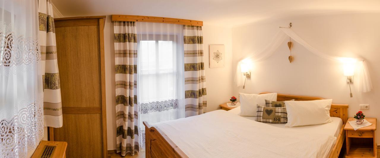 Apartamento Brotzeitalm Pfarrwerfen Exterior foto